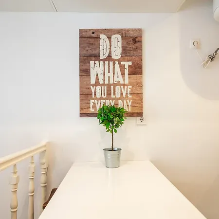 Cozy Getaway In Alfama By Lovelystay Apartmán *