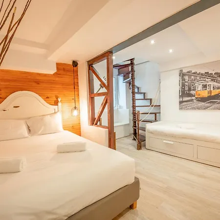 Cozy Getaway In Alfama By Lovelystay * Lisboa