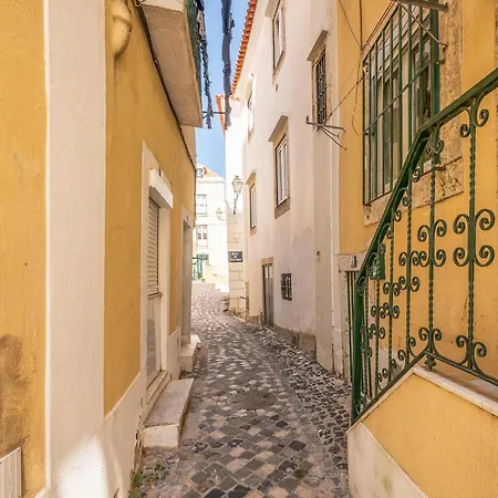 Apartament Cozy Getaway In Alfama By Lovelystay