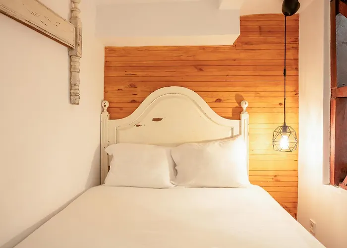 Cozy Getaway In Alfama By Lovelystay Apartment